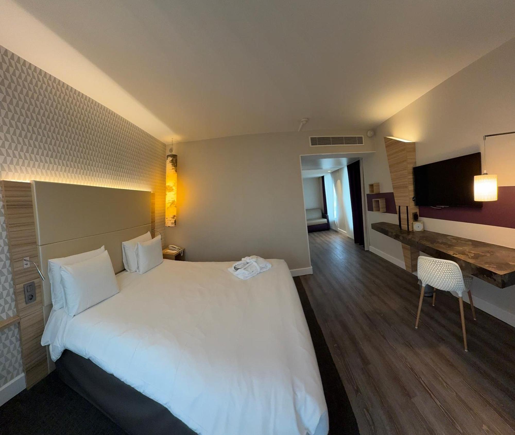 Mercure Paris Orly Rungis Aeroport Экстерьер фото